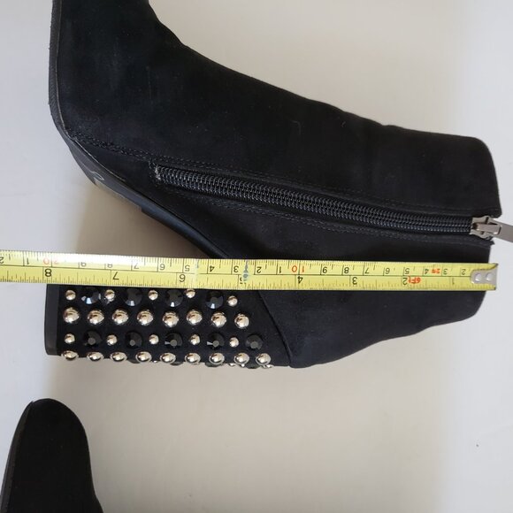 Forever 21 Velvet Suede Heels Booties Womens Size 7 (US)  Side Zip Studs Accent - Picture 13 of 15